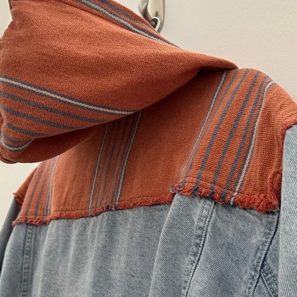 Free People Oversized Baja Mixed-Media Hooded Denim Jacket - Size Small - Picture 11 of 13